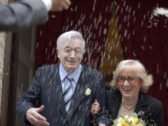 Se remarier après 60 ans refaire sa vie après 60 ans : un couple qui se marie