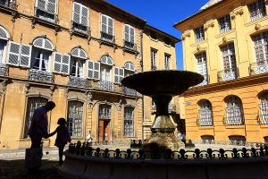 France, Bouches du Rhone (13), Aix en Provence, fontaine de la place Albertas