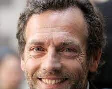 Le retour applaudi de Stéphane Freiss au Théâtre des Nouveautés