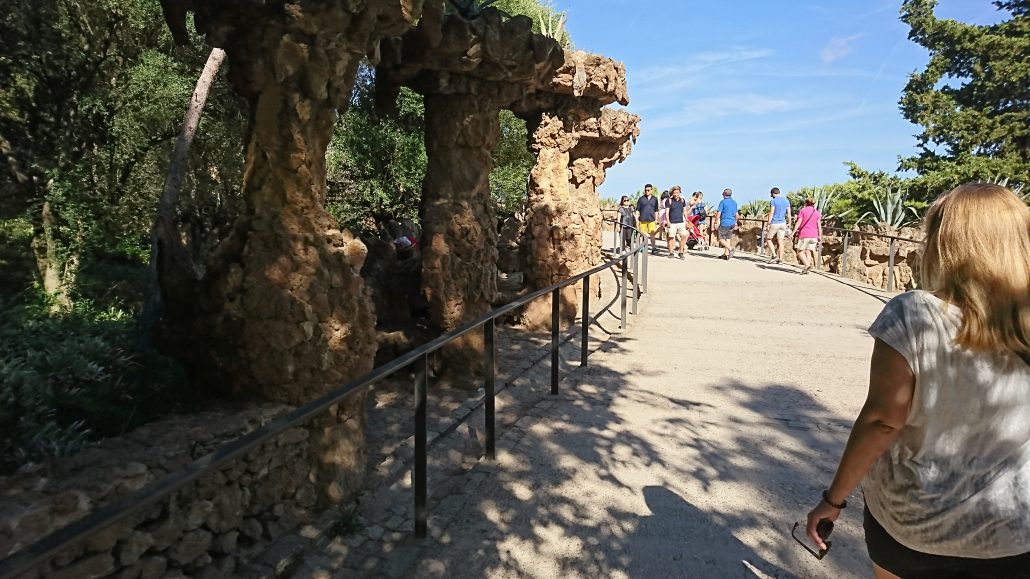 Le parc Guell commandé par le comte du même nom a été réalisé par Gaudi