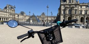 PARIS, code postal (covid-19) : 39 photos et un film de la capitale – presque – déserte