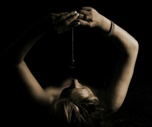 technique d'auto hypnose avec pendule